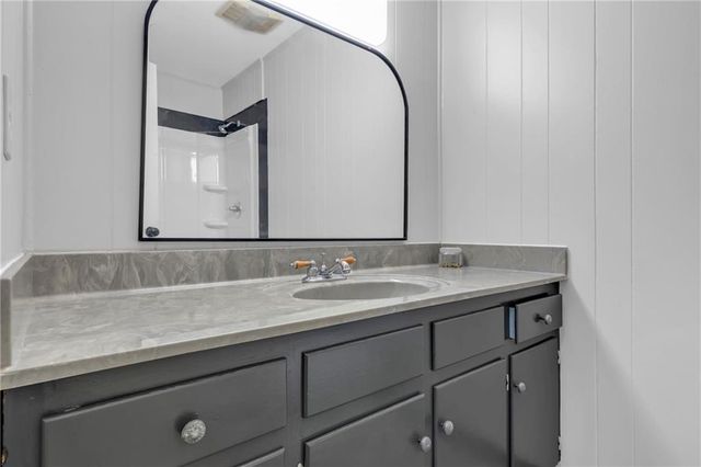 5225 Persons Drive, Mobile, AL 36618