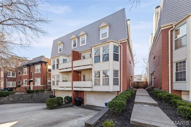 4464 McPherson Avenue 3B, St Louis, MO 63108