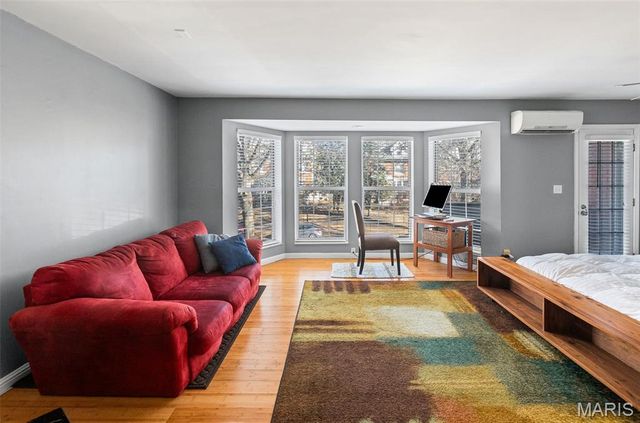 4464 McPherson Avenue 3B, St Louis, MO 63108