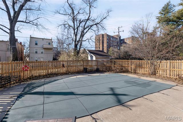 4464 McPherson Avenue 3B, St Louis, MO 63108