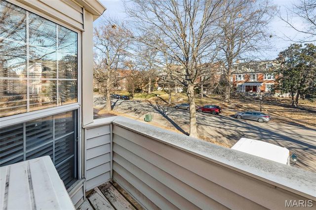 4464 McPherson Avenue 3B, St Louis, MO 63108