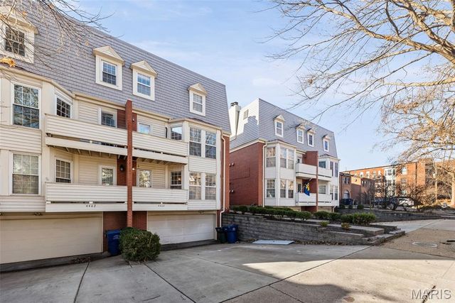 4464 McPherson Avenue 3B, St Louis, MO 63108