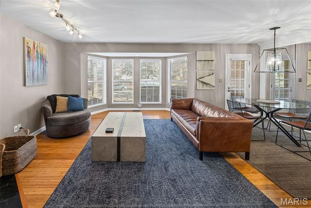 4464 McPherson Avenue 3B, St Louis, MO 63108