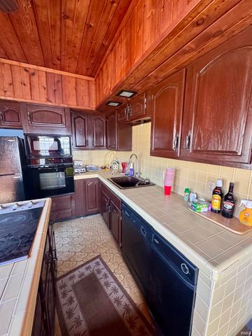 9742 N 1175 W Road, Monticello, IN 47960