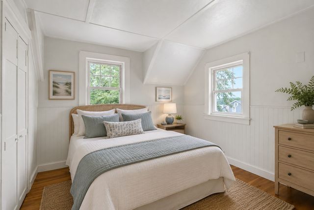 15 3rd St, Wareham, MA 02571