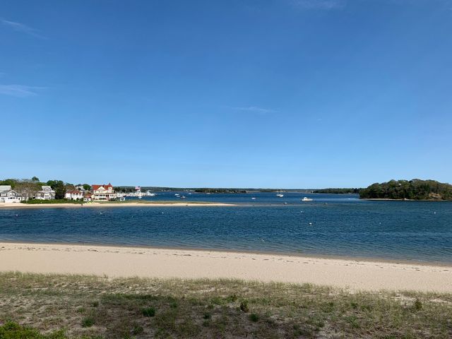 15 3rd St, Wareham, MA 02571