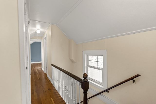 15 3rd St, Wareham, MA 02571
