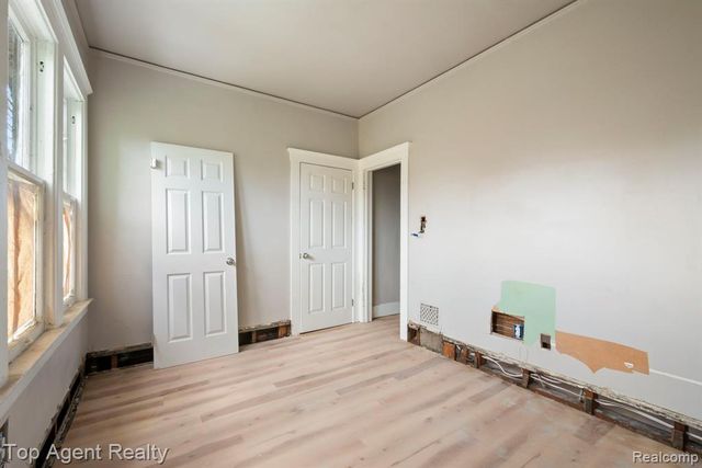 3793 Pingree Street, Detroit, MI 48206