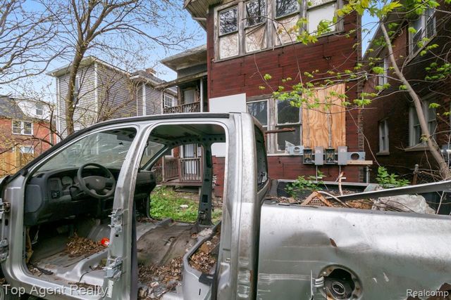 3793 Pingree Street, Detroit, MI 48206
