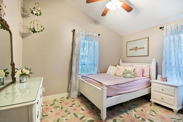2411 Spoke Hollow RD, Wimberley, TX 78676