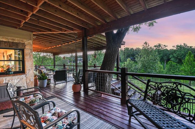 2411 Spoke Hollow RD, Wimberley, TX 78676