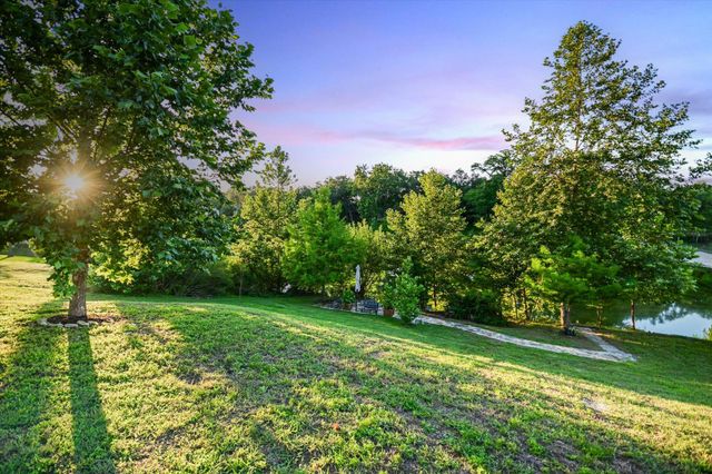 2411 Spoke Hollow RD, Wimberley, TX 78676
