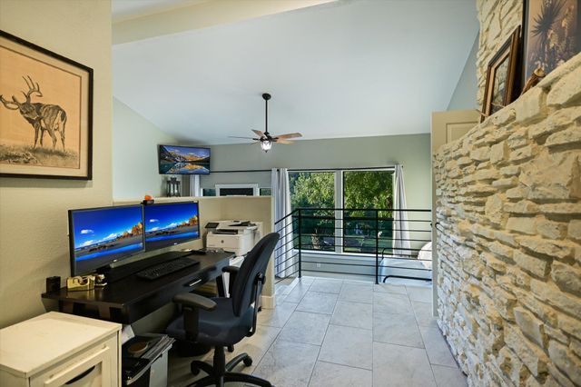 2411 Spoke Hollow RD, Wimberley, TX 78676