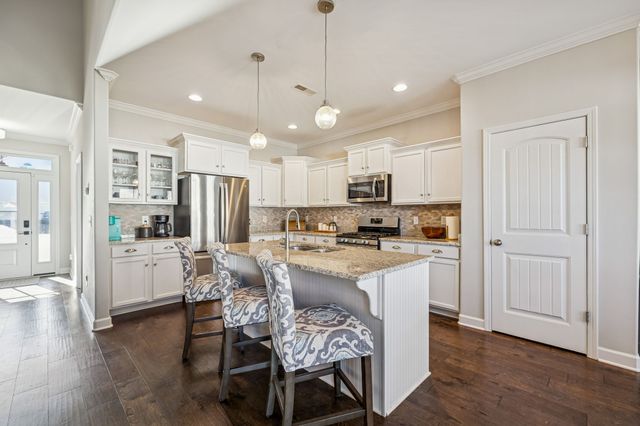 1600 Inverness Dr, Spring Hill, TN 37174