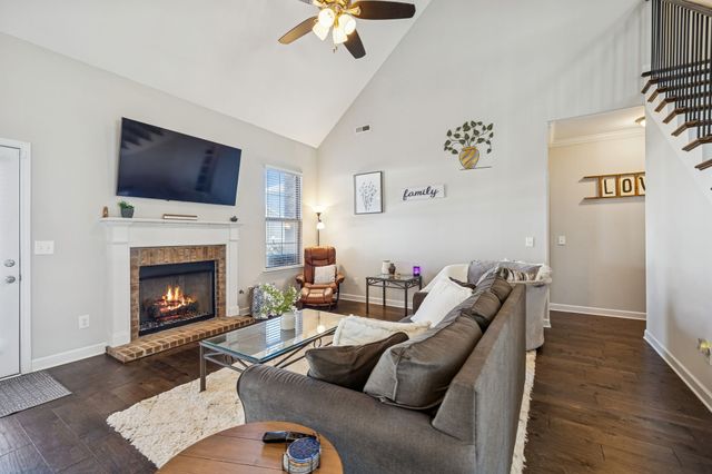 1600 Inverness Dr, Spring Hill, TN 37174