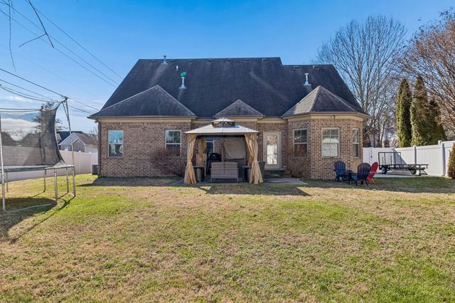 1600 Inverness Dr, Spring Hill, TN 37174