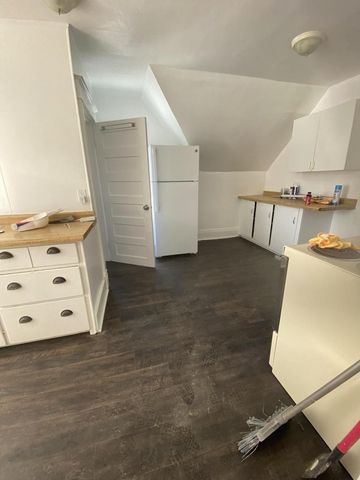 823 W OKLAHOMA STREET, Appleton, WI 54914