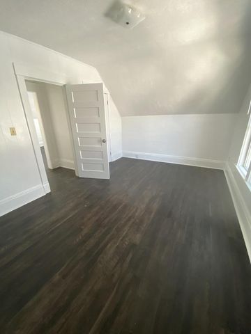 823 W OKLAHOMA STREET, Appleton, WI 54914