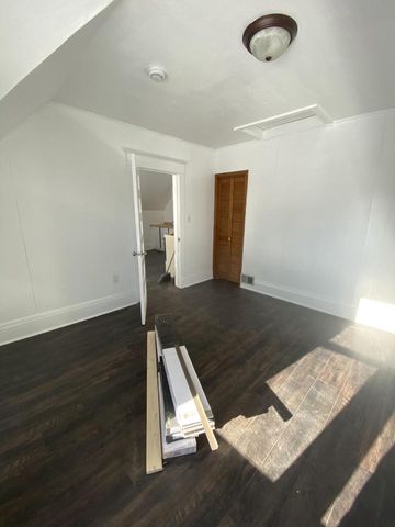 823 W OKLAHOMA STREET, Appleton, WI 54914