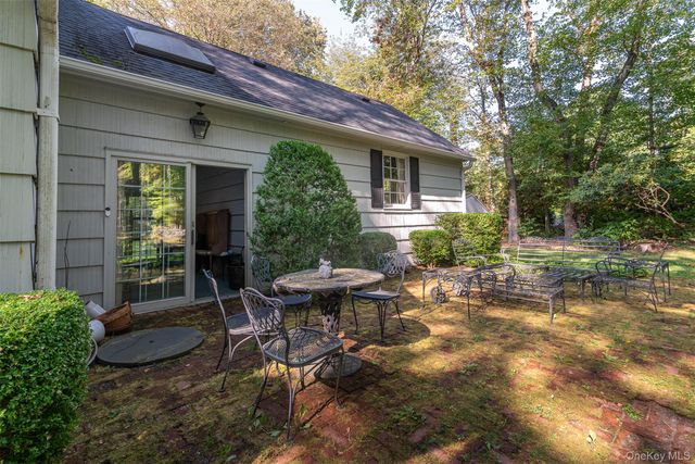 5 Hadley Road, Armonk, NY 10504