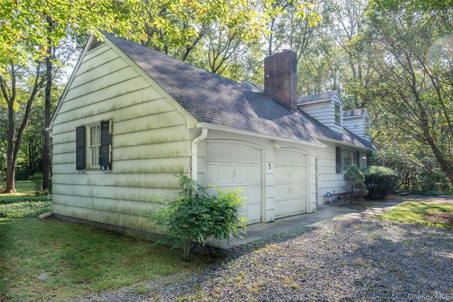 5 Hadley Road, Armonk, NY 10504