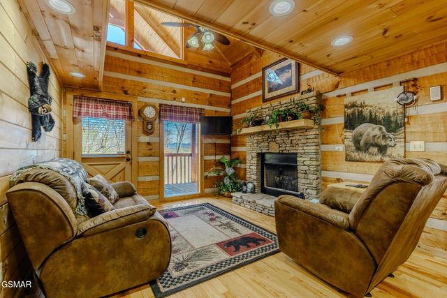 1554 Bear Valley Road, Sevierville, TN 37876