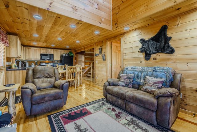 1554 Bear Valley Road, Sevierville, TN 37876