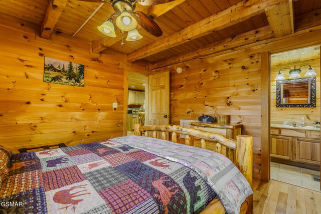 1554 Bear Valley Road, Sevierville, TN 37876