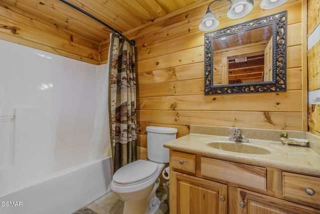 1554 Bear Valley Road, Sevierville, TN 37876