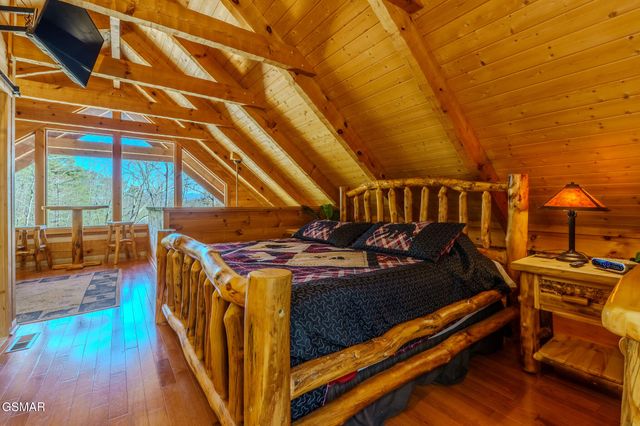 1554 Bear Valley Road, Sevierville, TN 37876