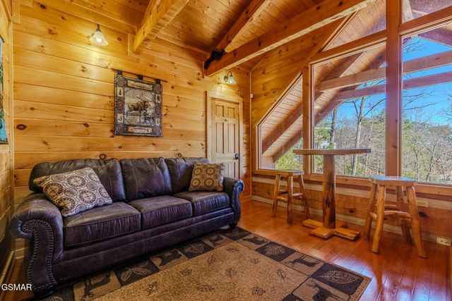 1554 Bear Valley Road, Sevierville, TN 37876