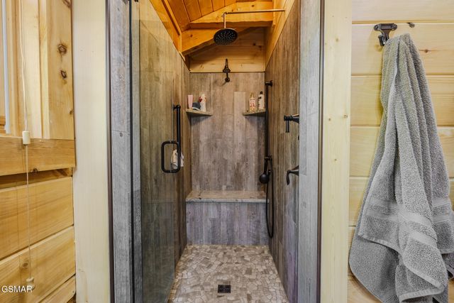 1554 Bear Valley Road, Sevierville, TN 37876