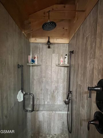 1554 Bear Valley Road, Sevierville, TN 37876