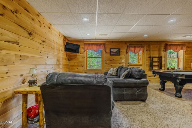 1554 Bear Valley Road, Sevierville, TN 37876