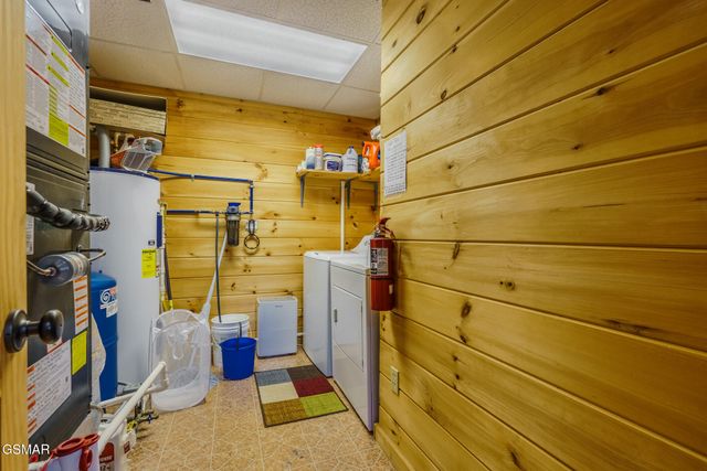 1554 Bear Valley Road, Sevierville, TN 37876