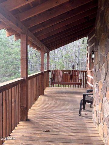 1554 Bear Valley Road, Sevierville, TN 37876