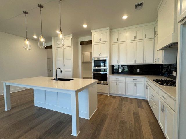 11104 NW 132nd Street, Yukon, OK 73099