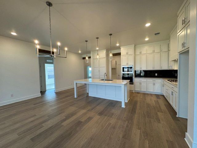 11104 NW 132nd Street, Yukon, OK 73099