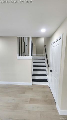 2457 Gemini Drive, Lake Orion Village, MI 48360