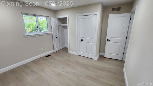 2457 Gemini Drive, Lake Orion Village, MI 48360