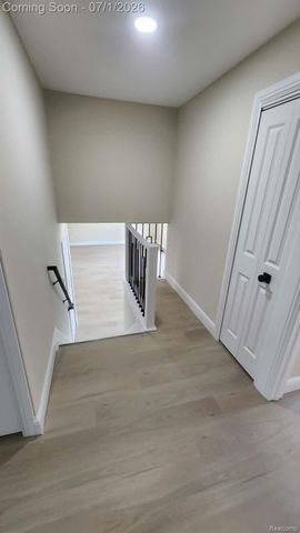 2457 Gemini Drive, Lake Orion Village, MI 48360