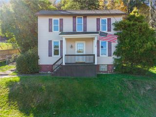 2318 Locust St, South Greensburg Boro, PA 15601