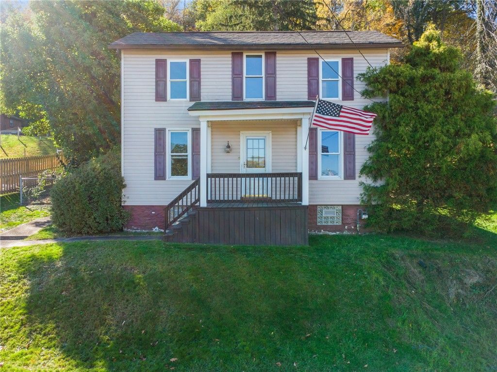 2318 Locust St, South Greensburg Boro, PA 15601