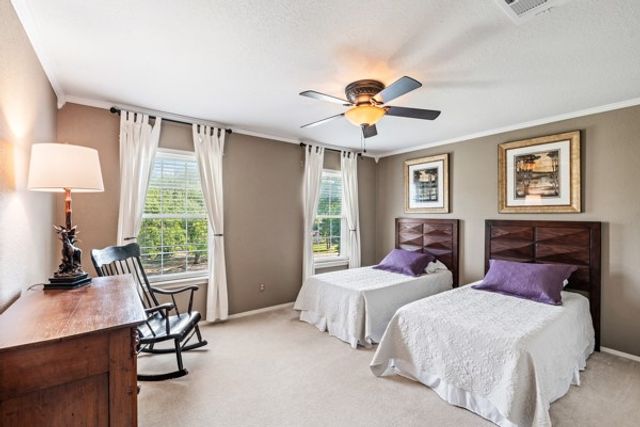 150 Creekside Drive, Double Oak, TX 75077