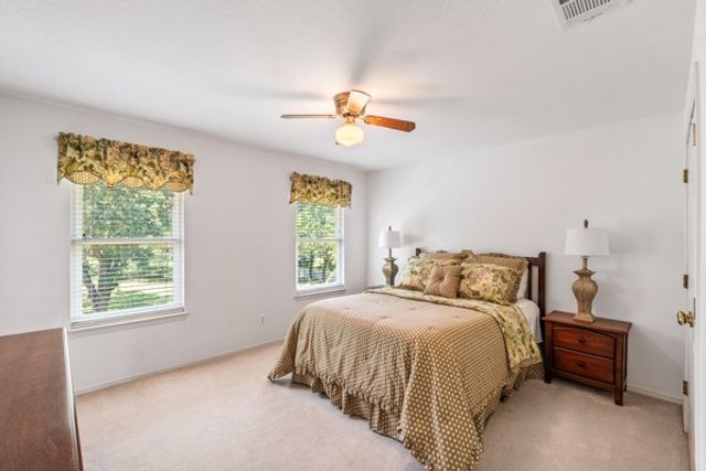 150 Creekside Drive, Double Oak, TX 75077