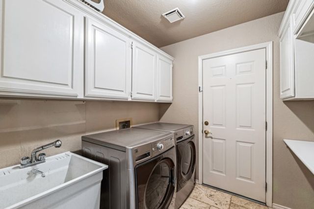 150 Creekside Drive, Double Oak, TX 75077