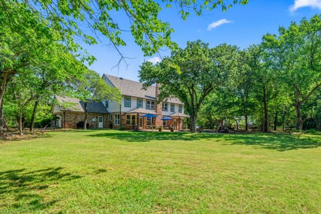 150 Creekside Drive, Double Oak, TX 75077