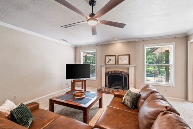 150 Creekside Drive, Double Oak, TX 75077