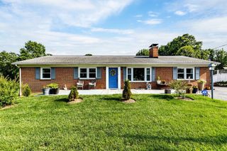 54 LEA DR, Fishersville, VA 22939