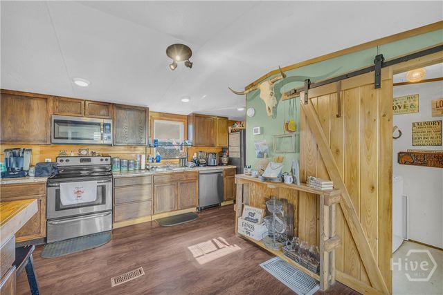 685 James Springs Rd, Danielsville, GA 30633